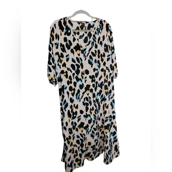 Emery Rose Leopard Print Midi Dress - Picture 2 of 8
